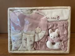 モ*♪様 ベビー用ピンク服セット　出産祝いのサムネイル