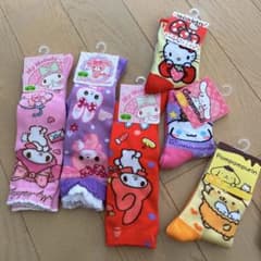 キャラクター 靴下のサムネイル
