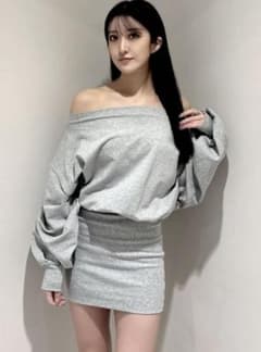GYDA オフショルスウェットワンピースのサムネイル