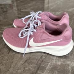 美品 NIKEナイキ ランニング シューズ スニーカー 24.5cmのサムネイル