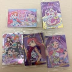 アイカツ×プリパラウエハースのサムネイル