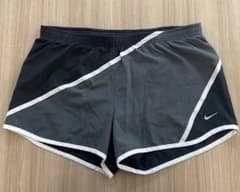 NIKE ショートパンツのサムネイル