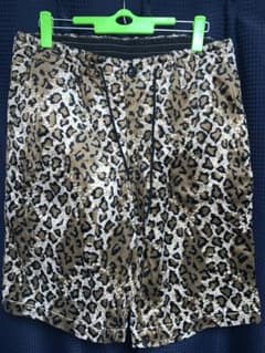 ショートパンツのサムネイル