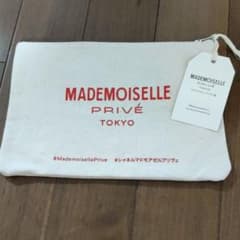 新品★シャネル★ノベルティポーチのサムネイル