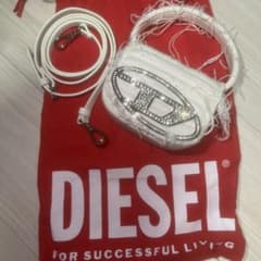 美品　DIESEL 1DR ショルダーバッグ ホワイトのサムネイル