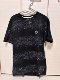 VOLCOM Tシャツ ブラック グラフィックプリント　XLサイズのサムネイル