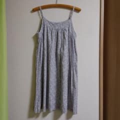 キャミソールワンピース花柄水色　リバティプリントシュカグローバルワークのサムネイル