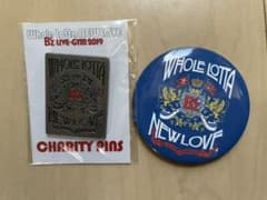 B'z NEW LOVE チャリティーピンバッヂと缶バッジミラーのセットのサムネイル
