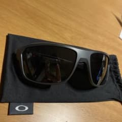 Oakley サングラス SPLITSHOT 偏光レンズ 出品終了間近最終値下げ Oakley サングラス SPLITSHOT 偏光レンズ 出品終了間近最終値下げ