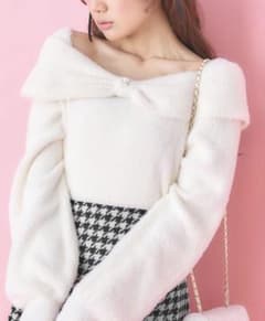 INGNI Feather Yarn Off-Shoulder Ribbon Knit