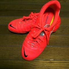 ジュニア用サッカースパイク21.5cmのサムネイル