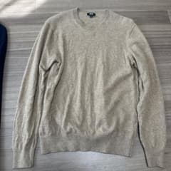 UNIQLO ベージュ カシミヤ100% ニット Mのサムネイル