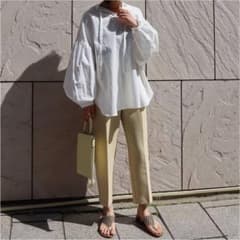 machatt スキッパーボリュームスリーブブラウスのサムネイル