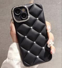 【即購入OK】iPhoneケース ラインストーン キルティング 黒 マットのサムネイル