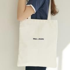 TINA JOJUN トートバッグ ホワイトのサムネイル
