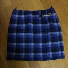 ミニスカートのサムネイル