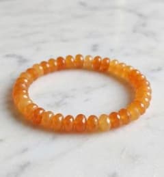 前向き オレンジアゲート8×4mm 明るい未来へ導く輝き 天然石