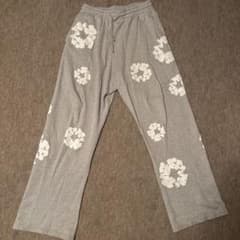 denim tears スウェットパンツのサムネイル