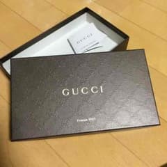 GUCCI 箱ケースのサムネイル