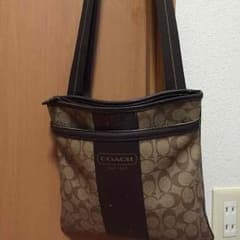 coachショルダーバックのサムネイル