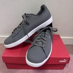 PUMA スニーカー グレーのサムネイル