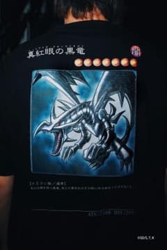 遊戯王 XRAGE コラボ 海外限定 真紅眼の黒竜 Tシャツ サイズ2XL - メルカリ