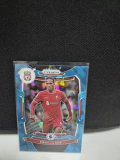 Virgil van Dijk 2021-22 Panini Prizmのサムネイル