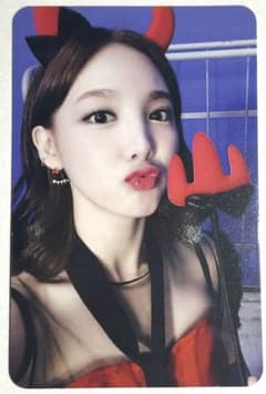 TWICE ナヨン　トレカのサムネイル