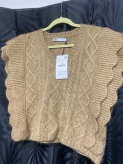 ZARA ニットベストのサムネイル