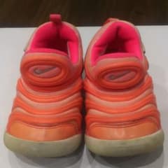 《値下げしました》NIKE ナイキ ダイナモフリー サーモンピンク 14センチのサムネイル