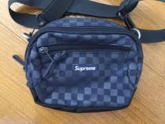 supremeショルダーバッグのサムネイル