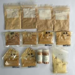 日本画用　 中古 岩絵具（茶系）のサムネイル
