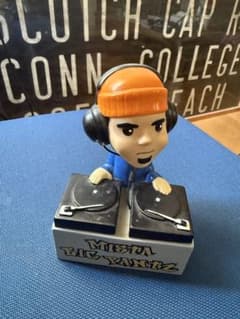 DJ フィギュア　DJ首振り人形　フィギュア　トイ スクラッチ人形 DJ フィギュア DJ首振り人形 フィギュア トイ スクラッチ人形 - メルカリ