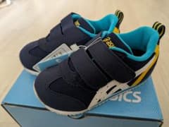 asics アシックス 靴 15センチ 子供のサムネイル
