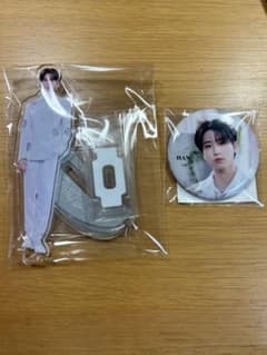 straykids HAN アクリルスタンド＆バッジセットのサムネイル