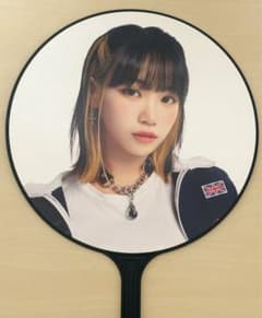 LESSERAFIM ルセラフィム FEARNADA うちわチェウォンのサムネイル
