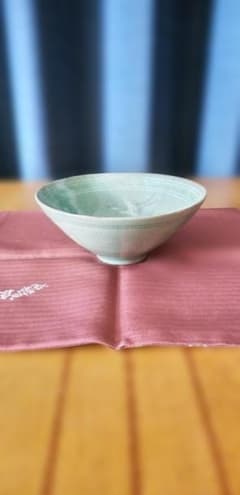 青白窯　芳原　青磁茶碗 共箱付きのサムネイル