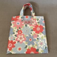 Cath Kids 花柄トートバッグのサムネイル