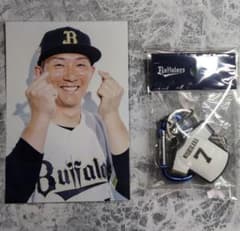 オリックス 西川龍馬 ①飲食特典のデザインカード ②ユニフォーム