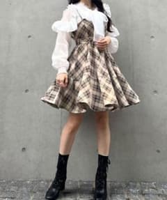titty&Co. ジャンスカ ベージュのサムネイル