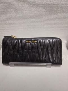 人気☆【MIU MIU】マテラッセレザー 長財布 黒 ゴールドロゴ、金具