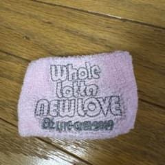 Whole lotta new LOVE リストバンドピンクのサムネイル