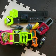 美品!!仮面ライダーエグゼイド ベルト ガシャットセットのサムネイル