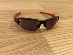 OAKLEY FLAK 2.0 オークリー Red サングラスのサムネイル