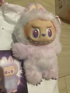 POPMART らぶぶ ぬいぐるみのサムネイル