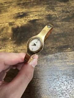 4℃ ゴールド 時計のサムネイル