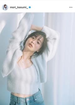 【美品】森香澄さん着用ニットのサムネイル