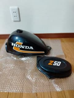 HONDA モンキー Z50 タンクとカバーのセットのサムネイル
