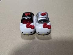 【ミニカー】限定品ハローキティ×トミカのサムネイル