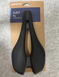 未使用 GIANT FLEET SL ロードバイク サドル GIANT FLEET SL サドル - メルカリ